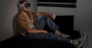 アップル「Vision Pro」購入者、後悔は消えず